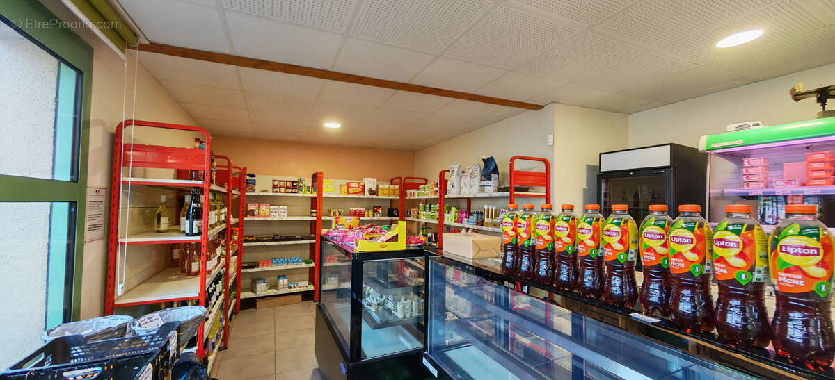 Commerce à SAINT-SULPICE-DES-LANDES