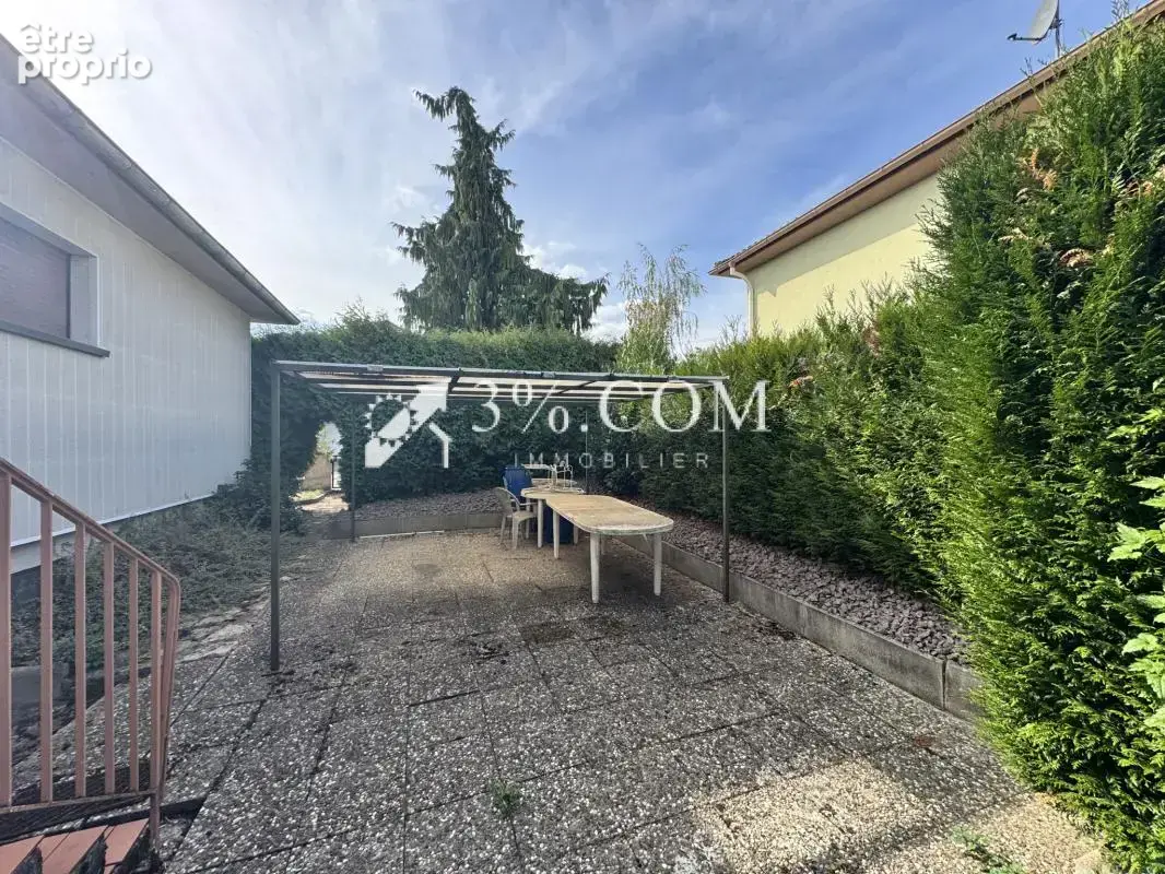 3%COM Maison 115m2 - 2 garages - jardin - photo 13