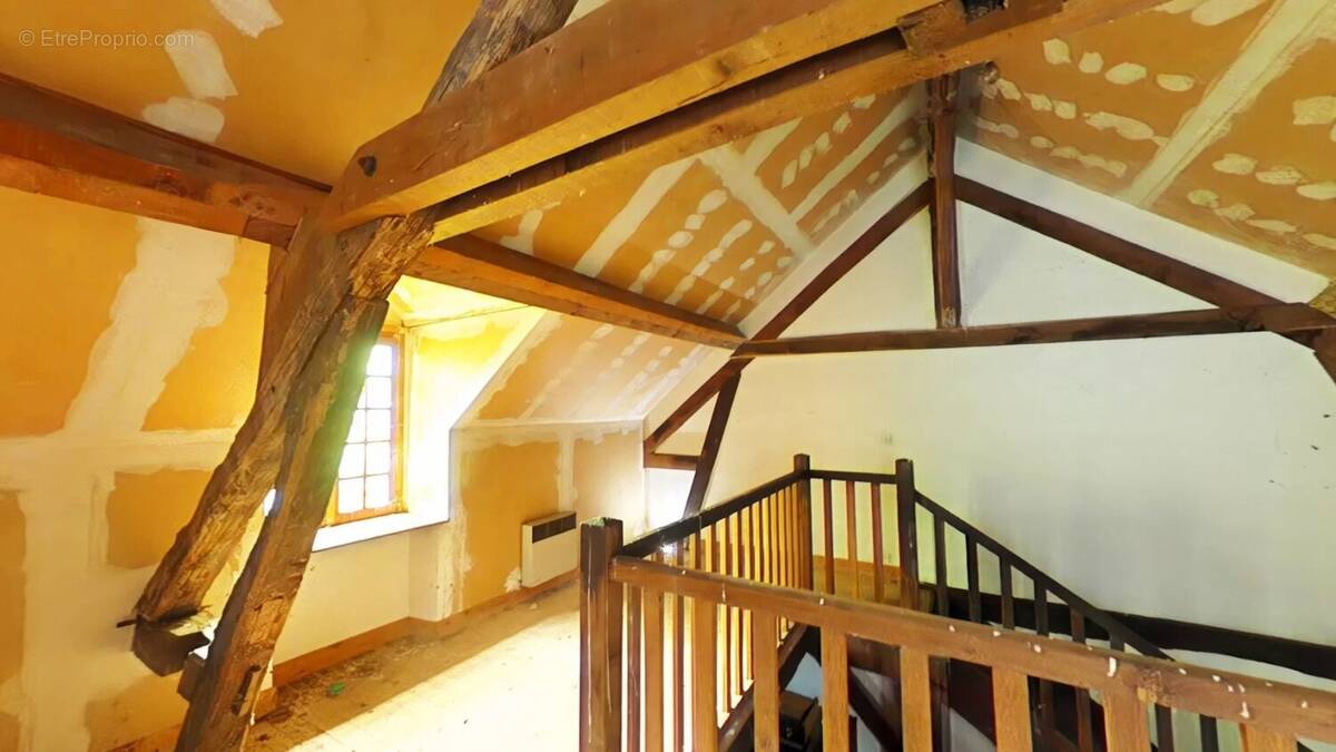 Maison à LA GUERCHE-SUR-L&#039;AUBOIS