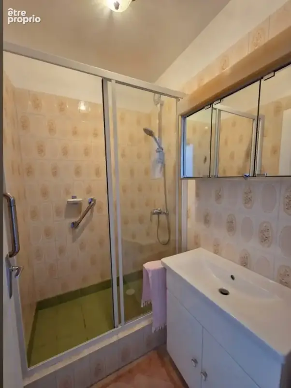 Appartement 4 pièces de 95m2 + cave + deux places de parking - photo 12