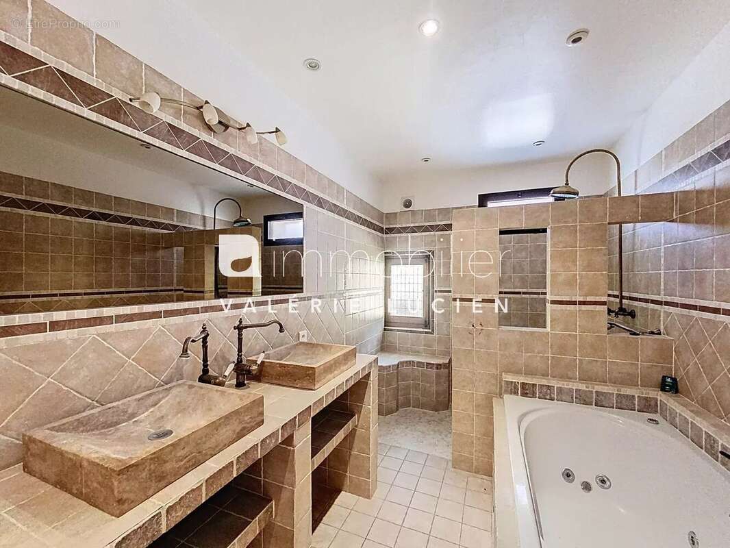 Maison à SAINT-REMY-DE-PROVENCE