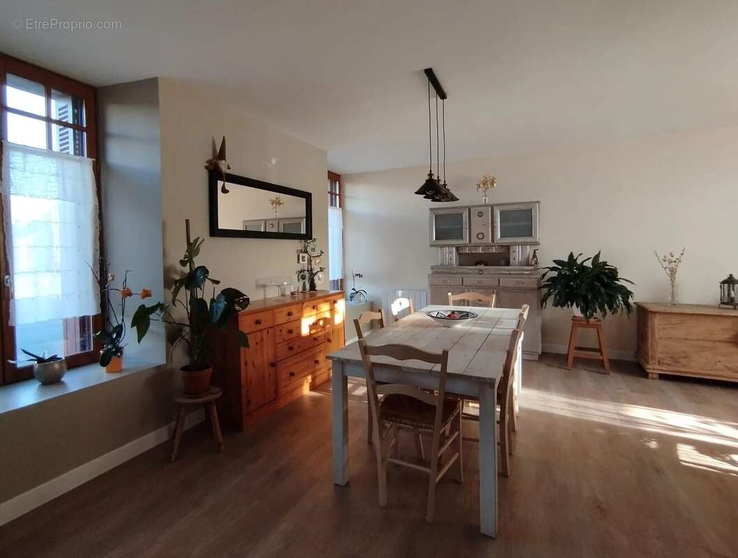 Maison à BRION-PRES-THOUET