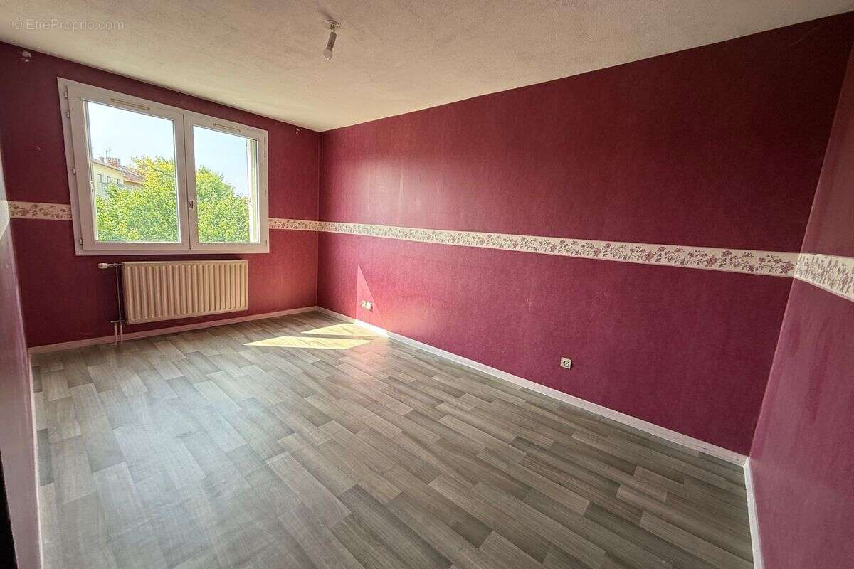 T4 de 85,66 m² à Vénissieux au prix de vente de 156 500 € - photo 4