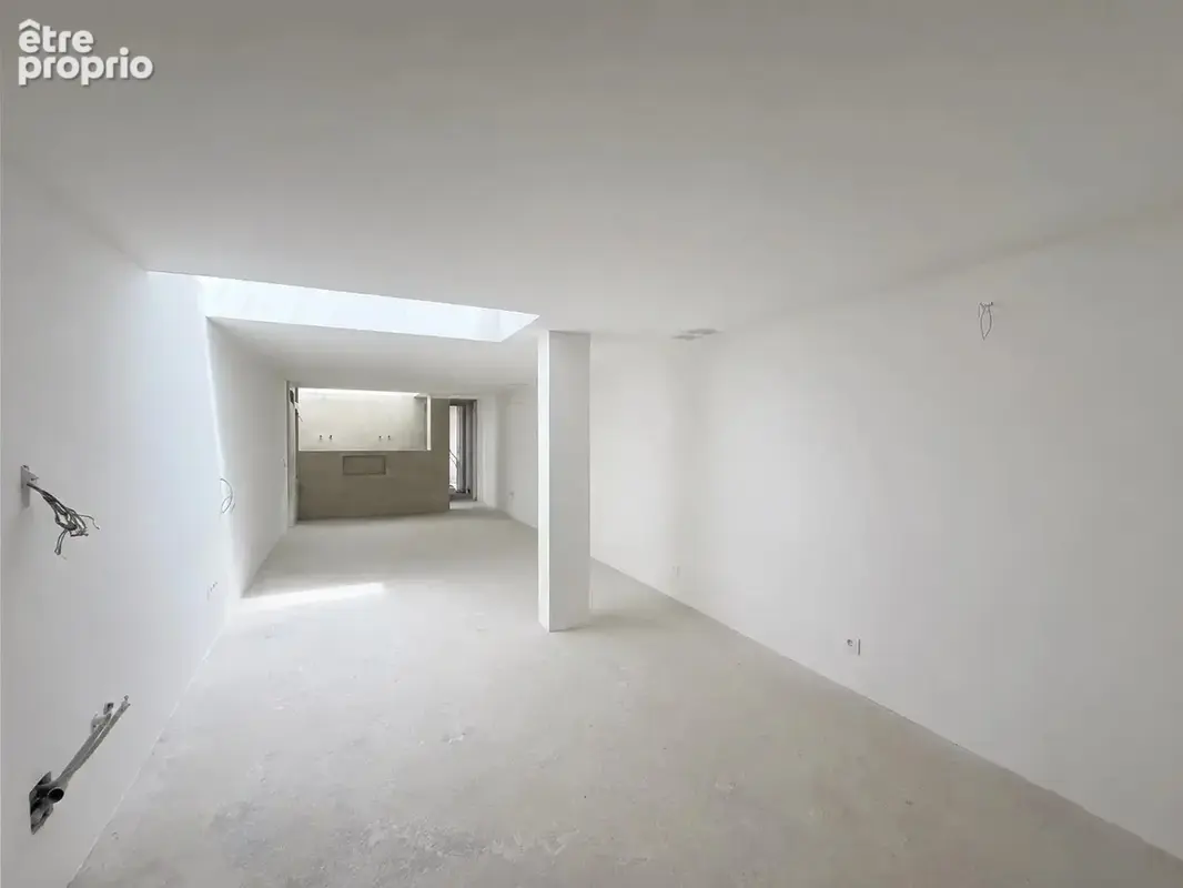 Local Commercial - photo 3