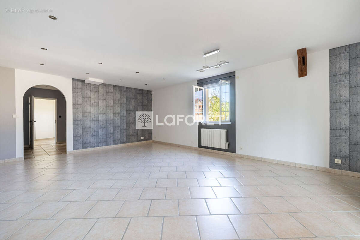 Maison à SAINT-CLAIR-SUR-EPTE