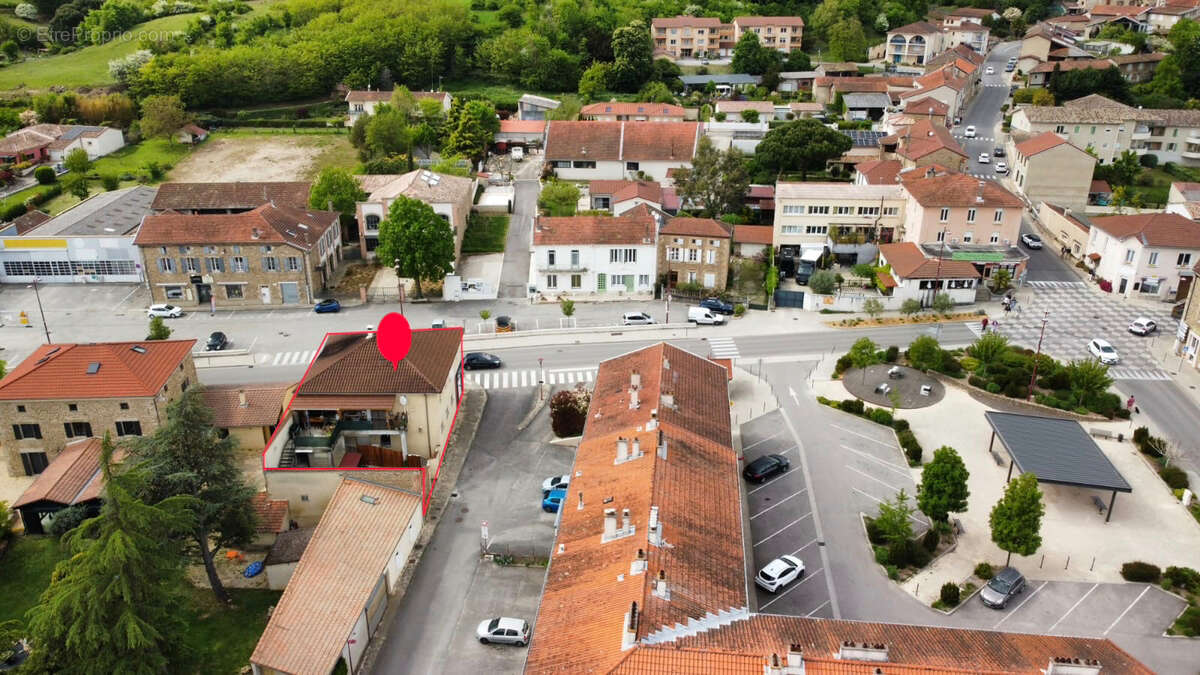 Maison à CHATEAUNEUF-DE-GALAURE