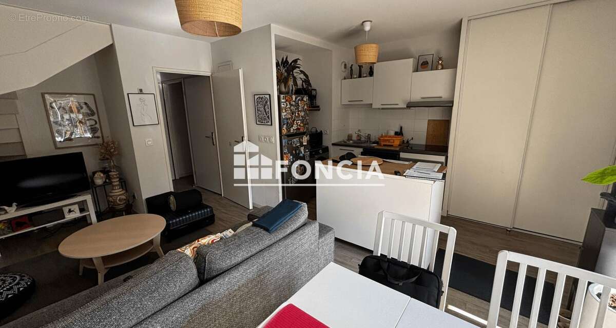 Appartement à VILLENAVE-D'ORNON