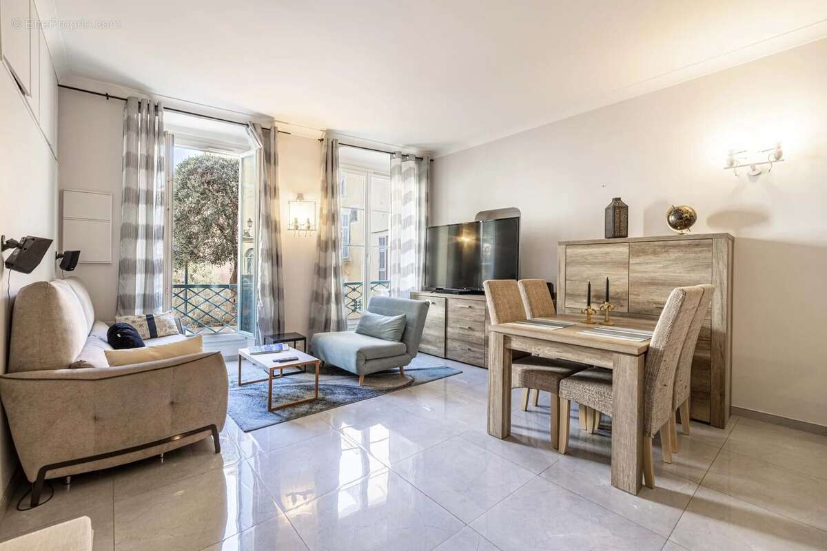 Appartement à VILLEFRANCHE-SUR-MER