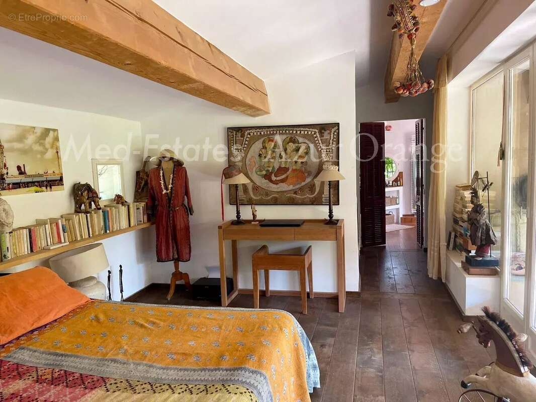 Maison à LA GARDE-FREINET