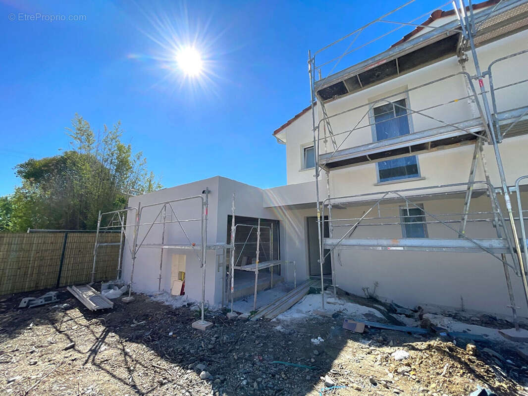 Maison à SAINT-JORY