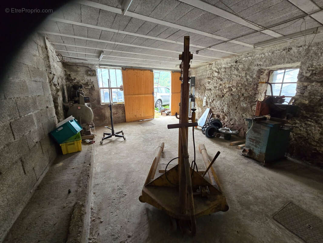 Maison à LA CHAPELLE