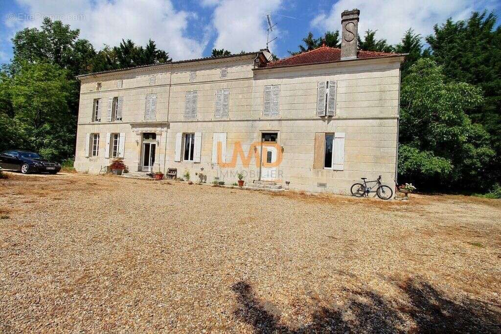 Ensemble immobilier à rénover - photo 12