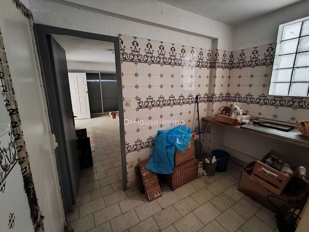 Commerce 43 m² à Perpignan  - photo 15