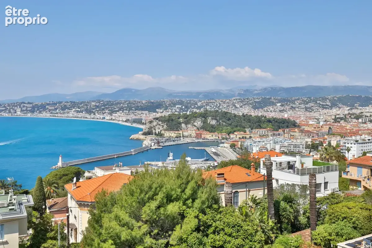 Maison 6 pièces 222 m² à vendre à Nice (06300) - photo 2