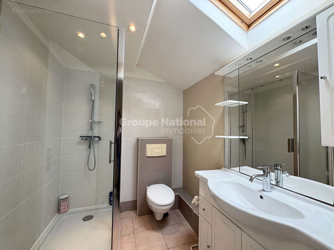 Maison à BAGNOLS-SUR-CEZE