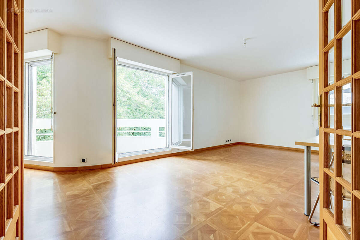 Appartement à PARIS-20E