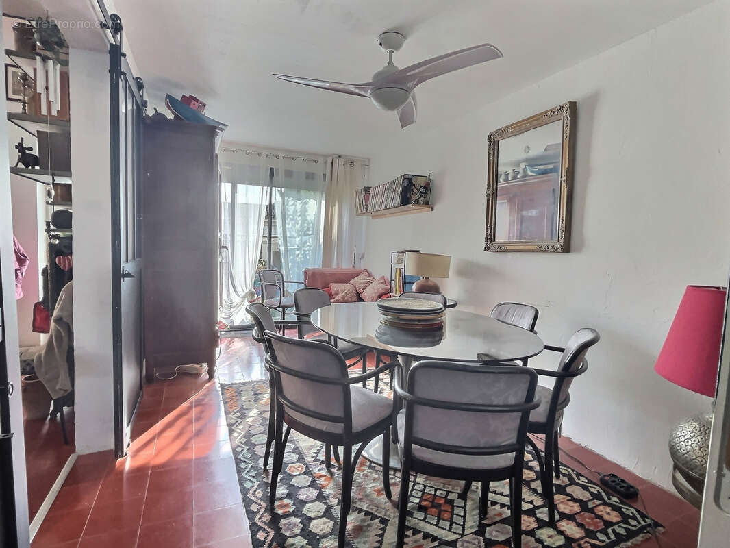 Autre à SIX-FOURS-LES-PLAGES