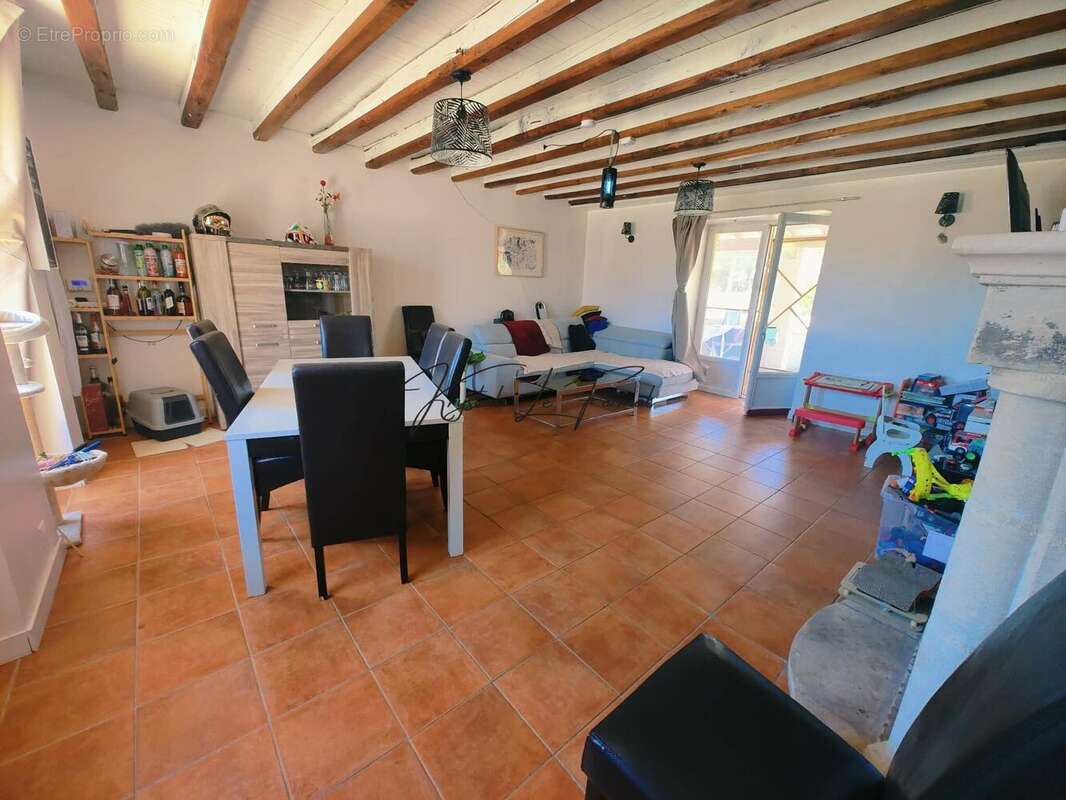 Maison 105 m² à Loubille  - photo 2