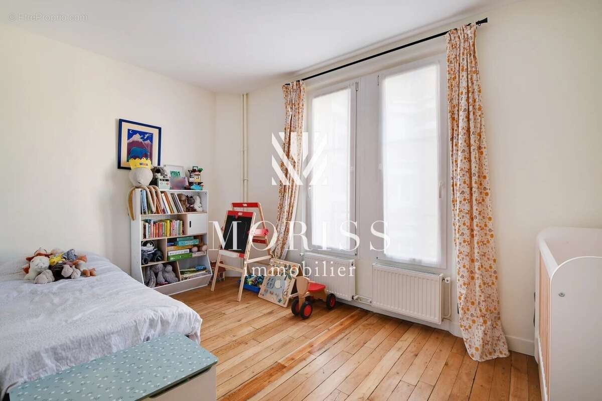 Appartement à PARIS-15E
