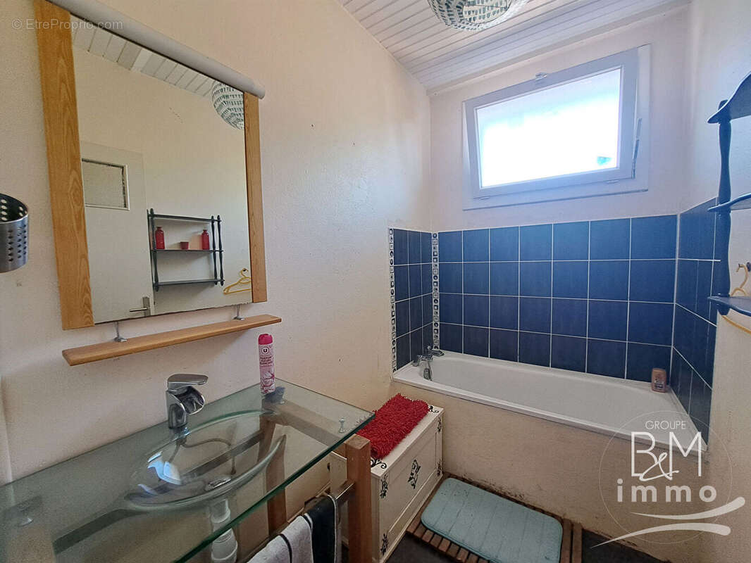 Commerce à LIT-ET-MIXE