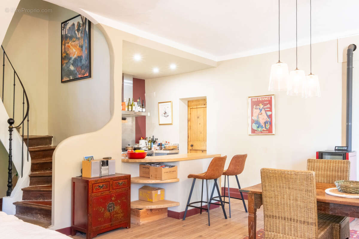 Maison à SAINT-MARCELLIN-LES-VAISON