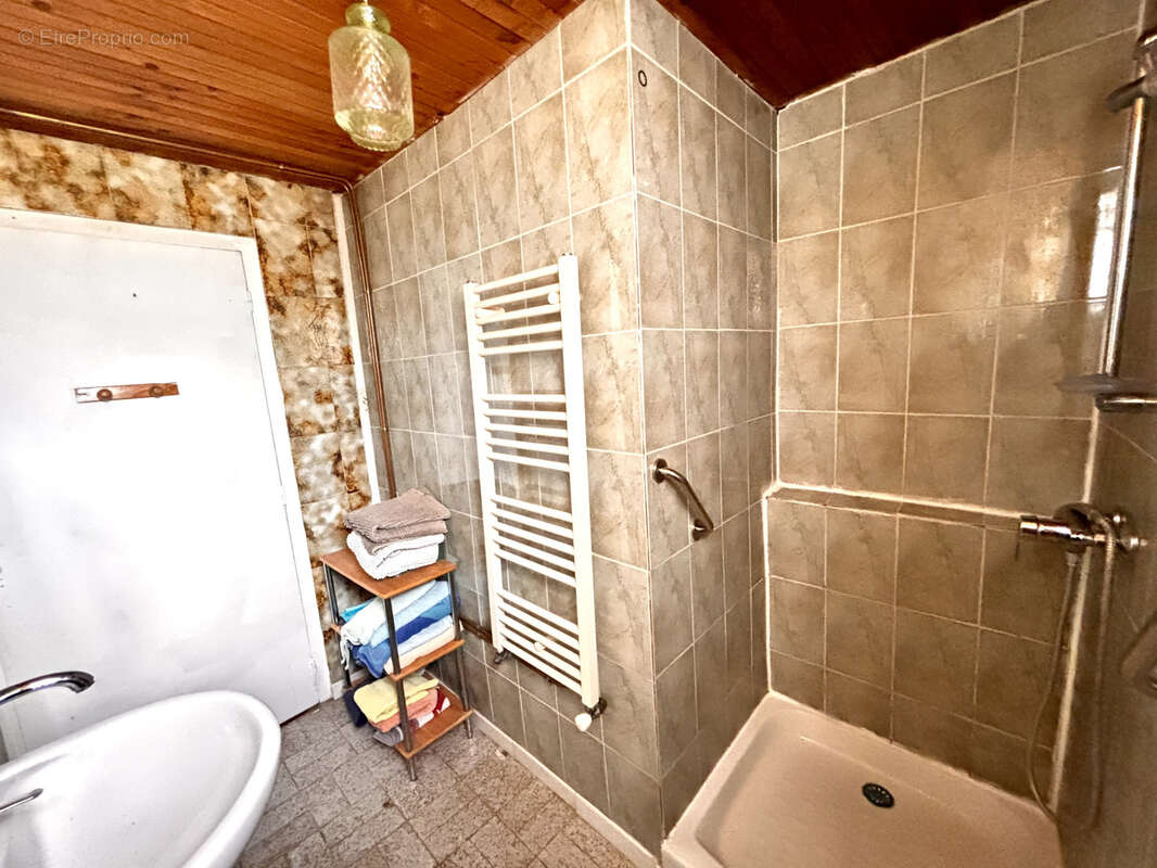 Maison à SAINT-JULIEN