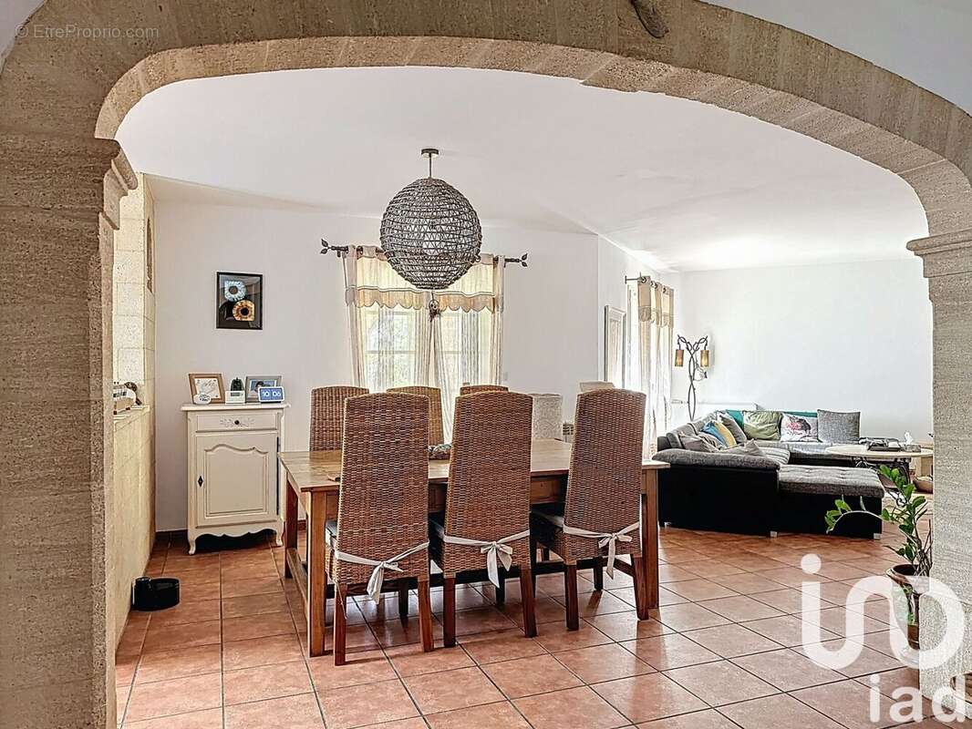 Photo 9 - Maison à VERS-PONT-DU-GARD