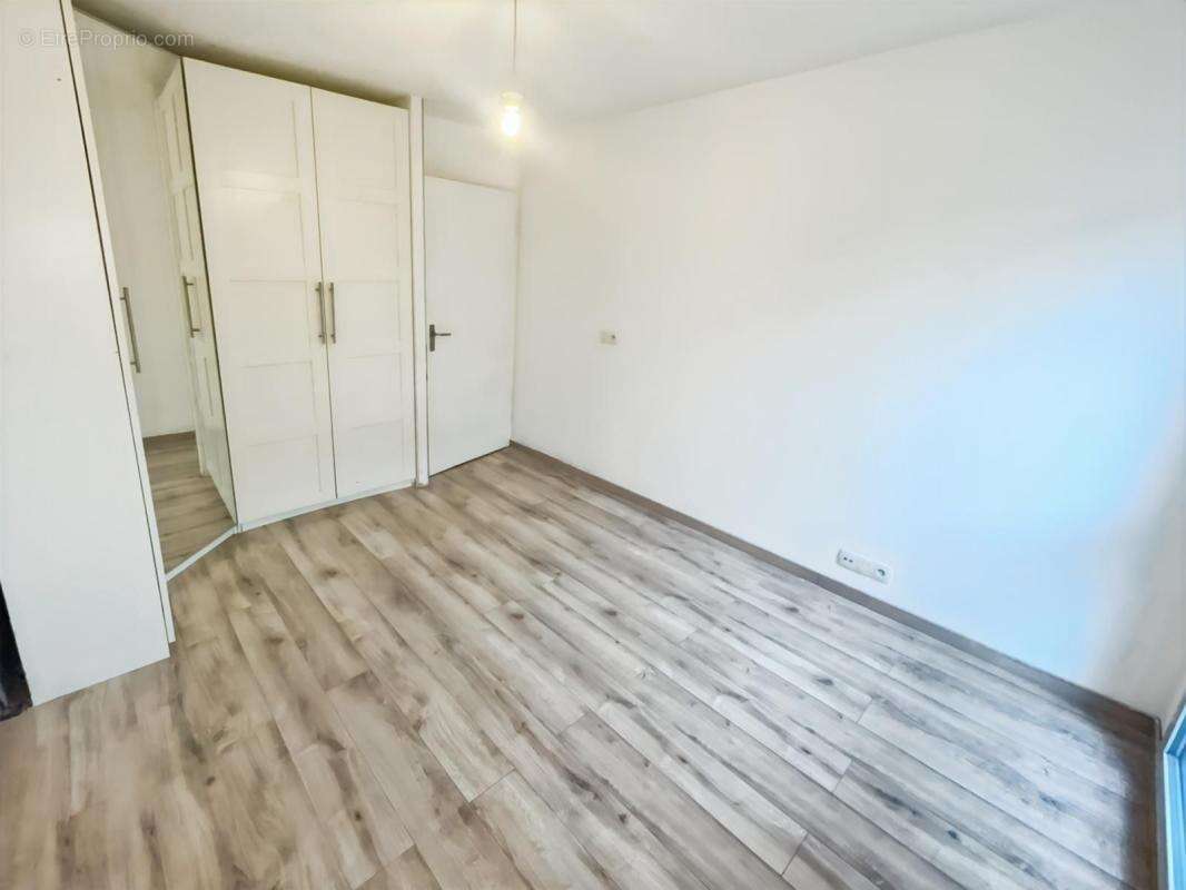 Appartement à ATHIS-MONS