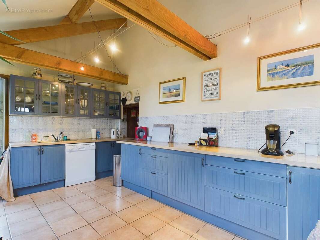 Maison à NADAILLAC-DE-ROUGE