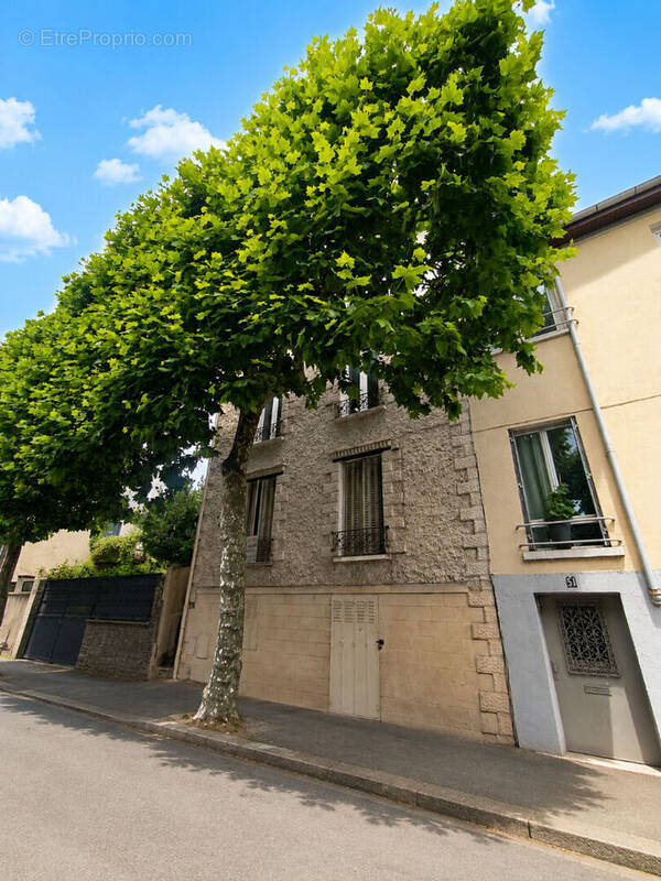 Appartement à FONTENAY-SOUS-BOIS