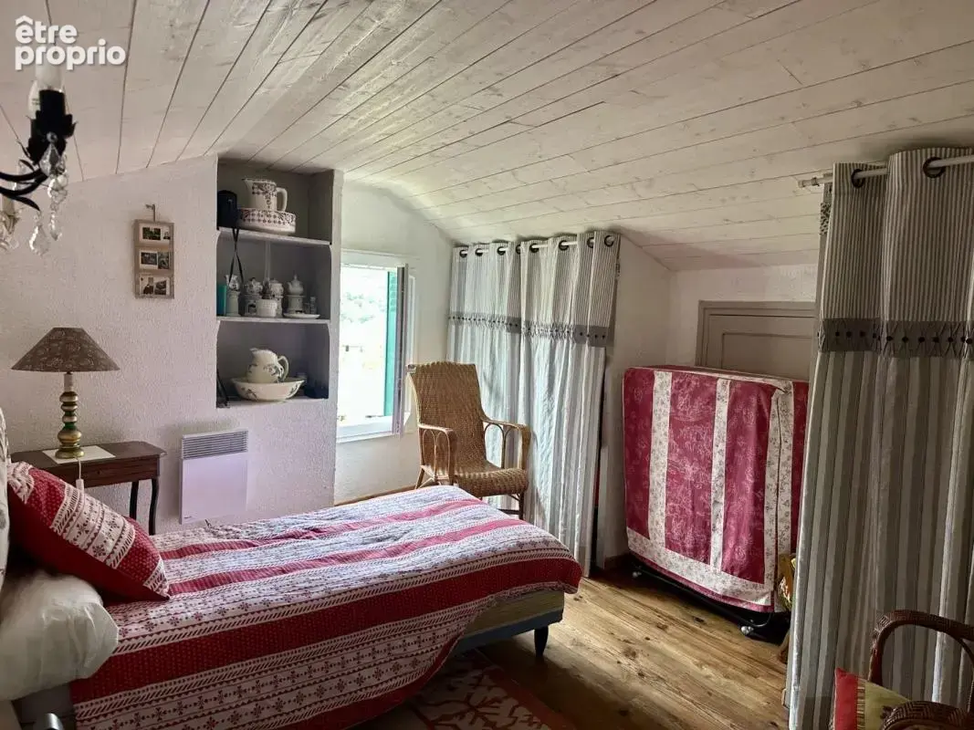 Maison 8 pièces 127 m² à vendre à Ax-Les-Thermes (09110) - photo 4