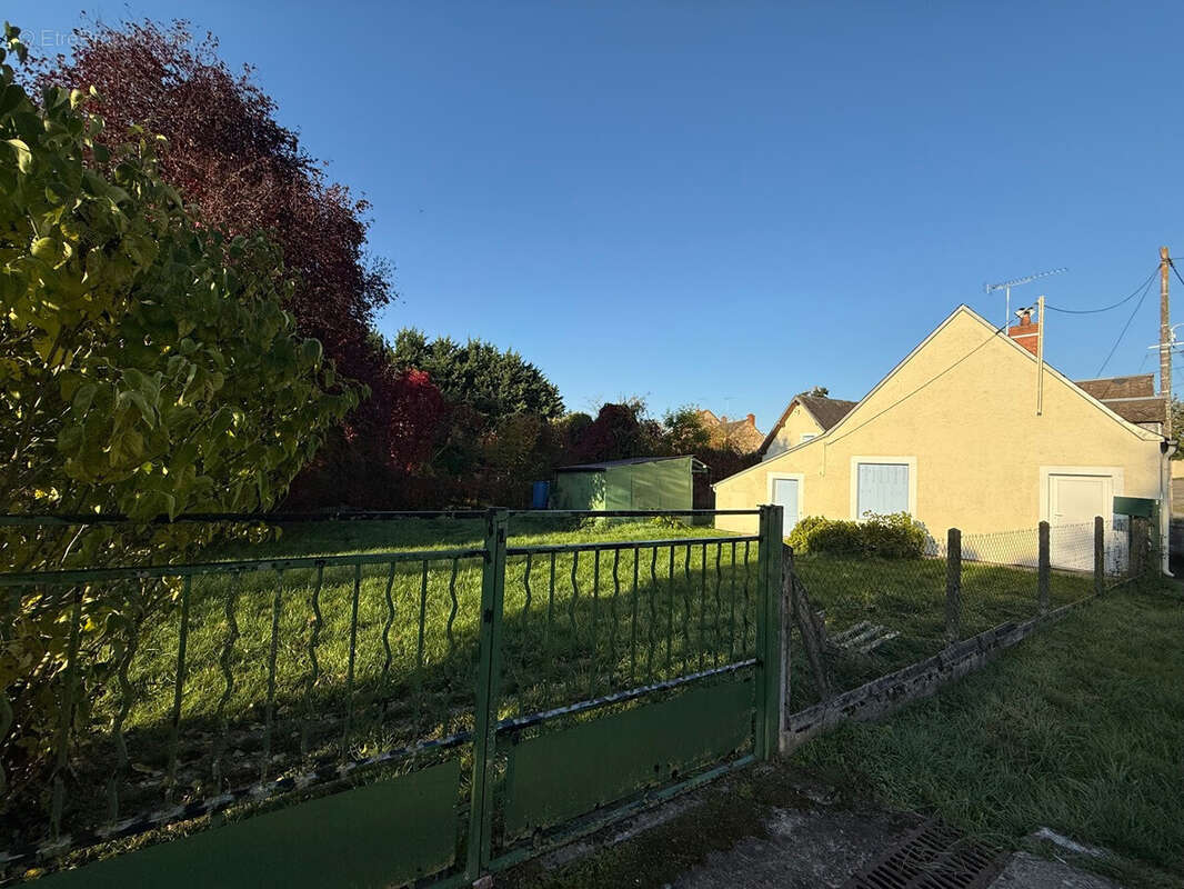 Maison à MAREUIL-SUR-ARNON