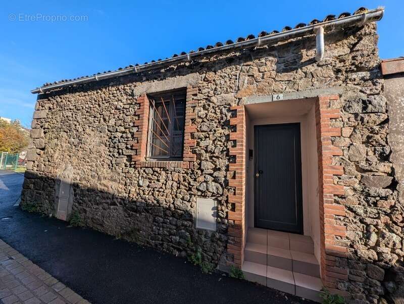 Maison à MAULEVRIER