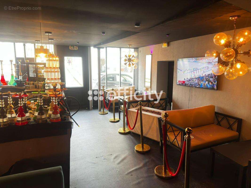 Commerce à LUZARCHES