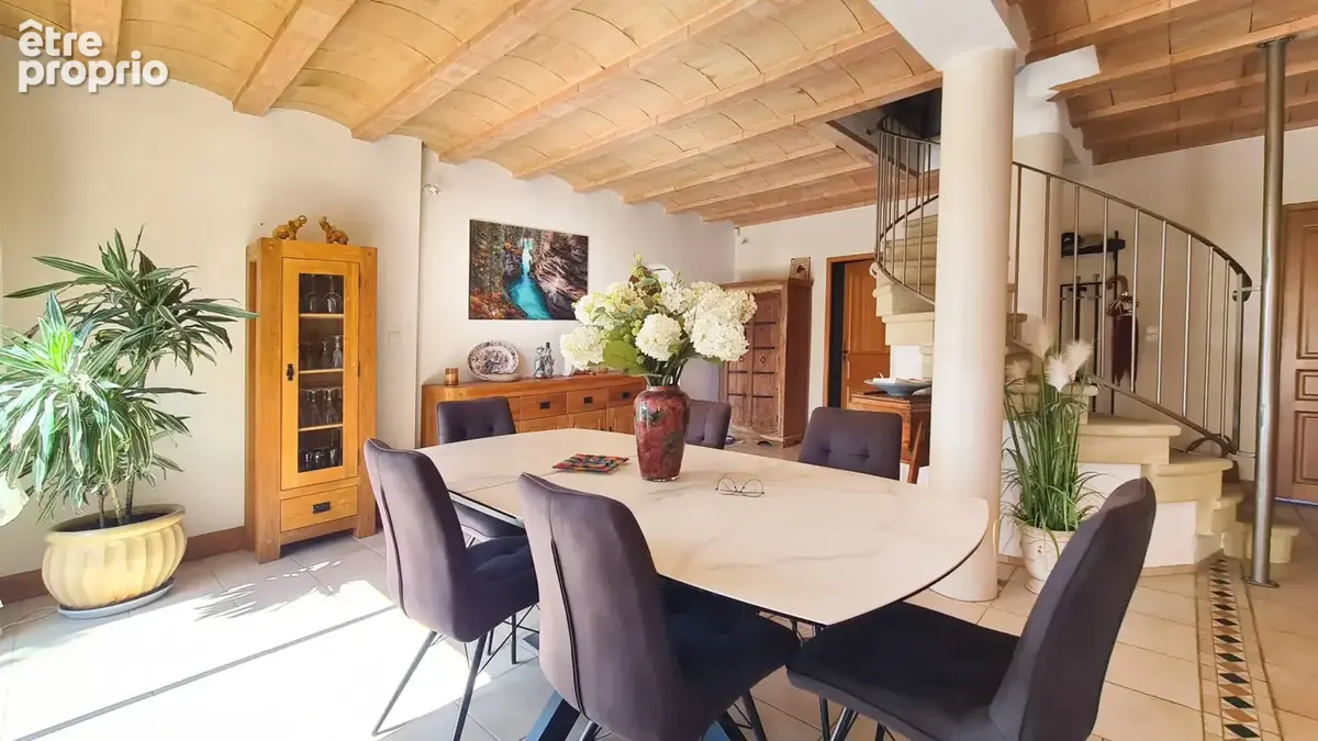 Bastide avec piscine et vues exceptionnelles à 10 minutes d’Uzès - photo 5