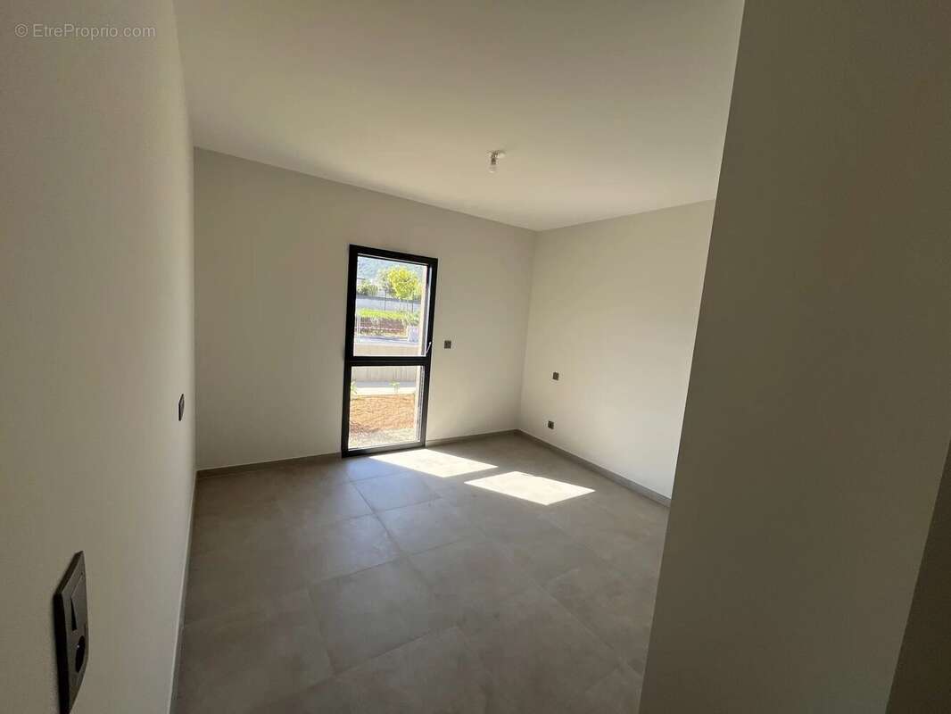 Appartement à BORGO