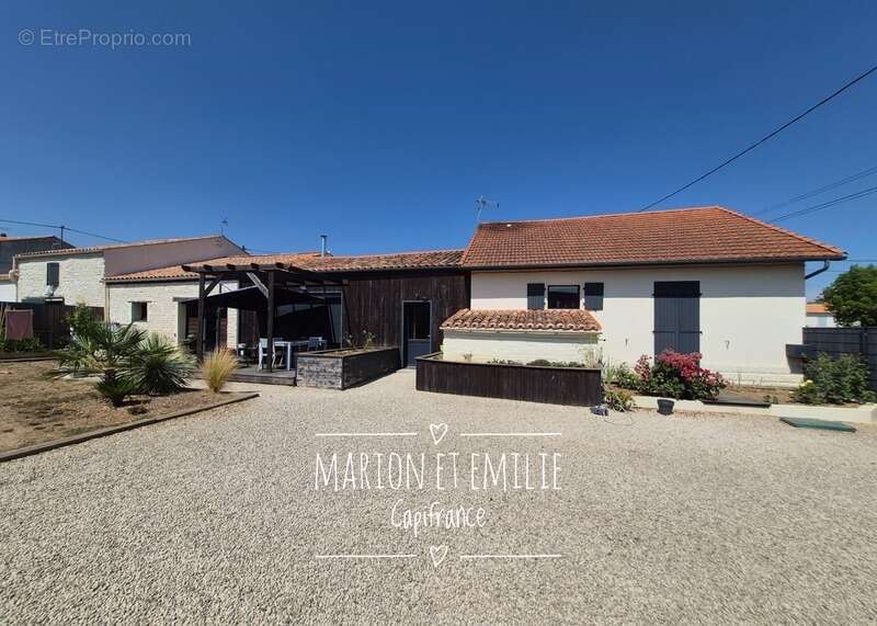 Dpt Deux Sèvres (79), à vendre SAINT HILAIRE LA PALUD maison 3 chambres - Plain pied avec beau jardin clos - photo 2