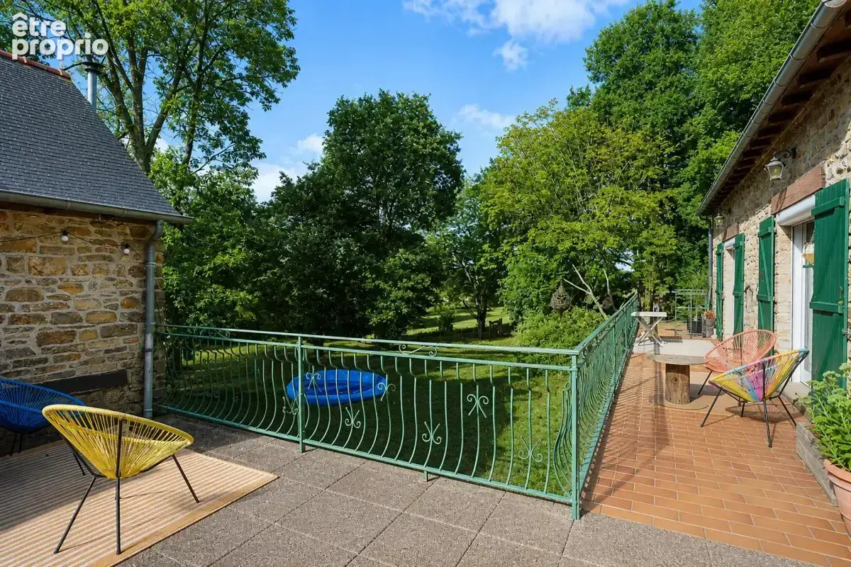 Maison de 9 pièces de 183 m² à Saint-Aubin-du-Cormier - photo 4