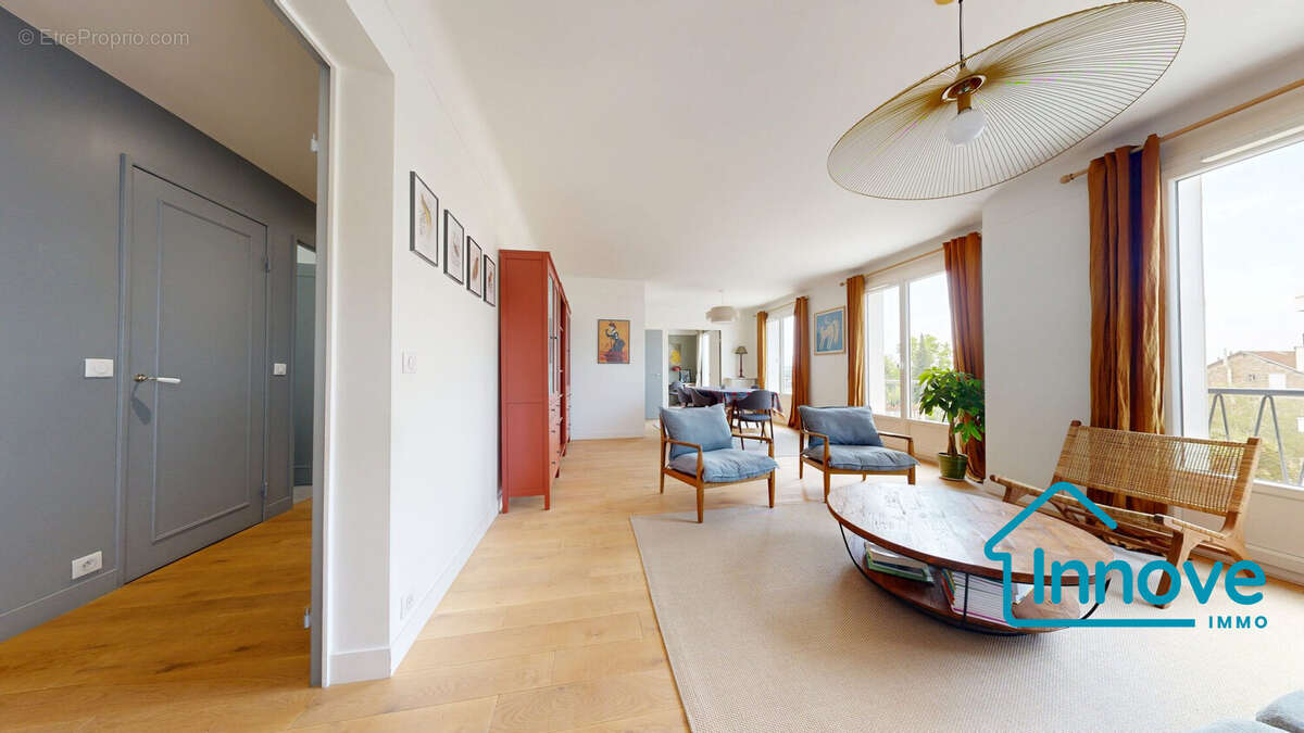 Appartement 137 m² à Versailles  - photo 2