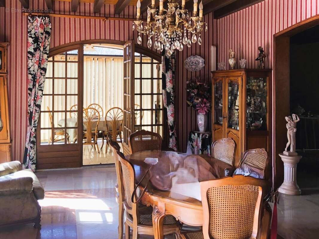   - Maison à FOIX