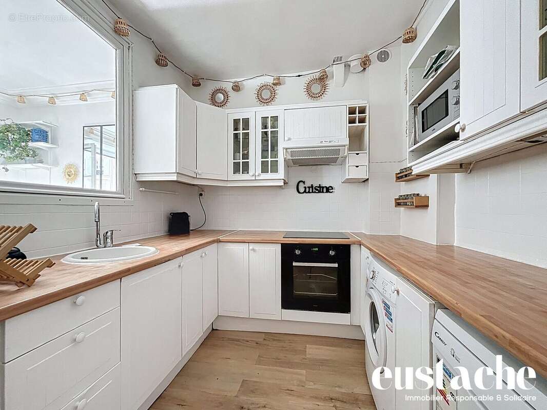 Appartement à PARIS-9E