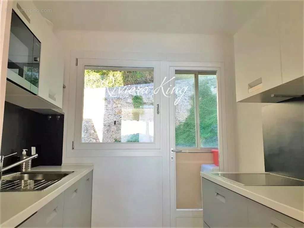 Villefranche-sur-mer - appartement 2 chambres - terrasse et superbe vue sur la mer - - photo 9