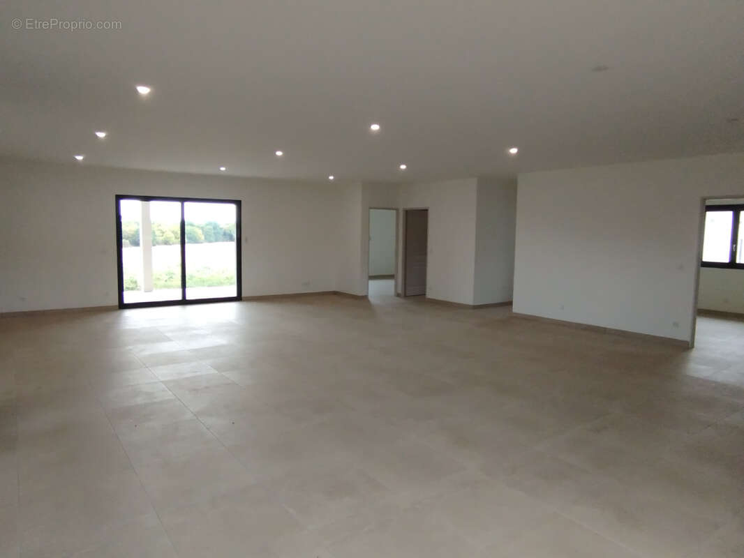 Maison à BELLERIVE-SUR-ALLIER