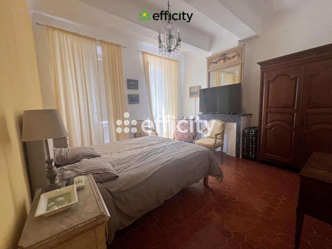 Appartement à LA CADIERE-D&#039;AZUR