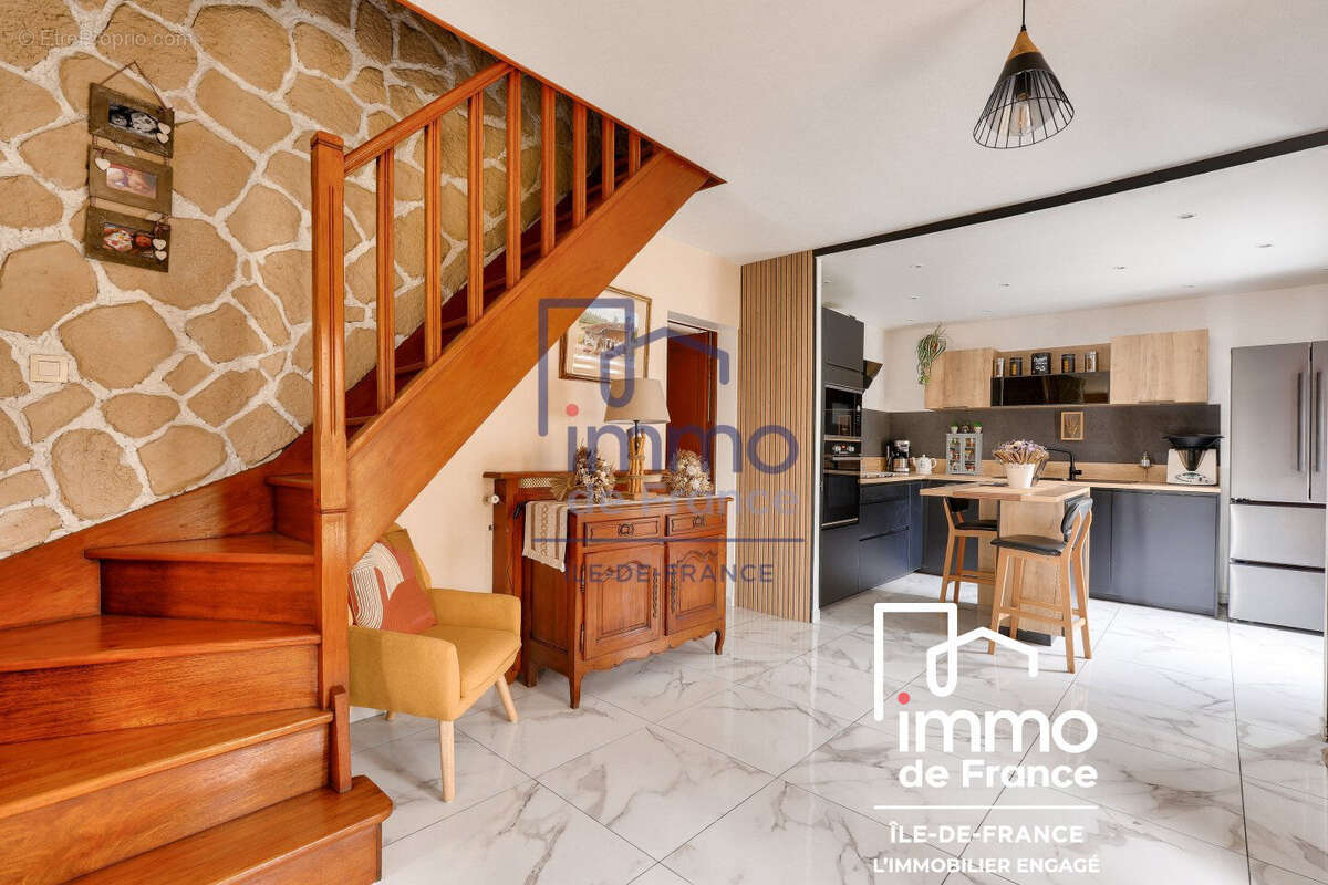 Maison à CHELLES