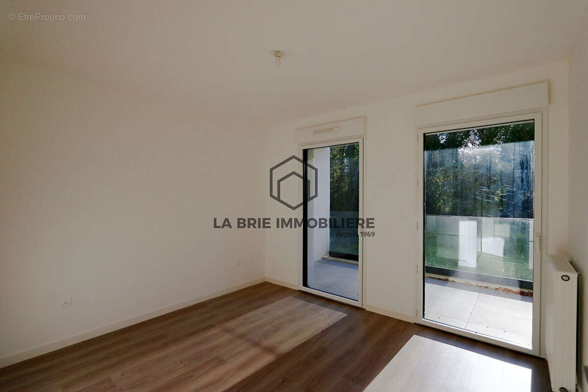 Appartement à RUBELLES