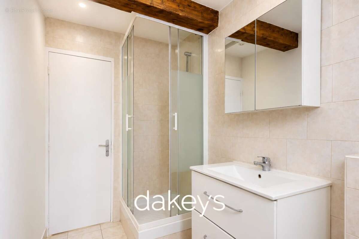 Marseille 6ème – préfecture / rome – grand t2 de 52 m² - photo 8