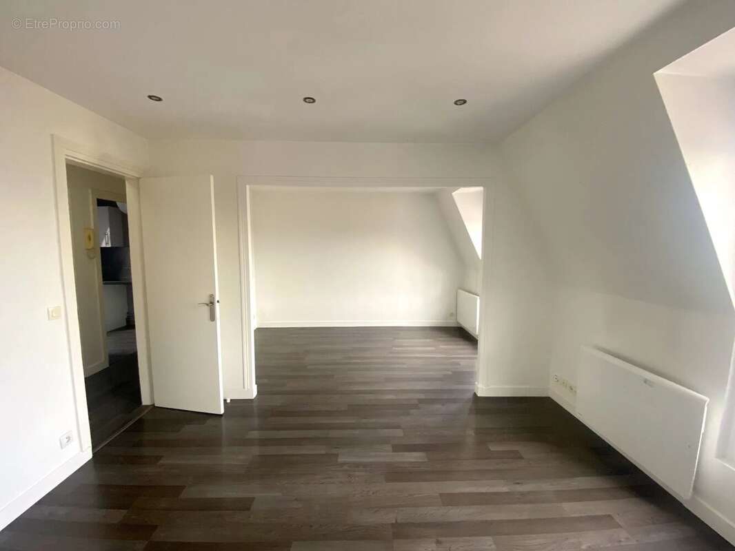 Appartement à NEUILLY-SUR-SEINE