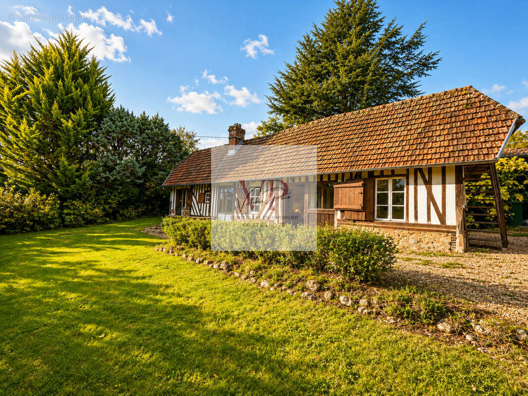 Maison à LA RIVIERE-SAINT-SAUVEUR