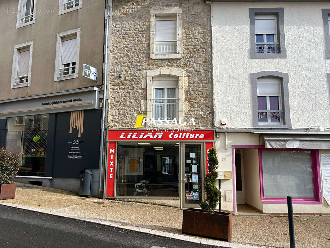 Commerce à SEVERAC-LE-CHATEAU